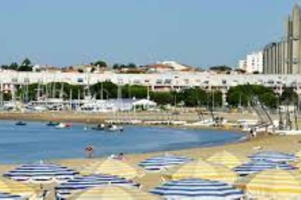 Style Vintage Chic A 20 M De La Plage Saint-Georges-de-Didonne Exteriör bild